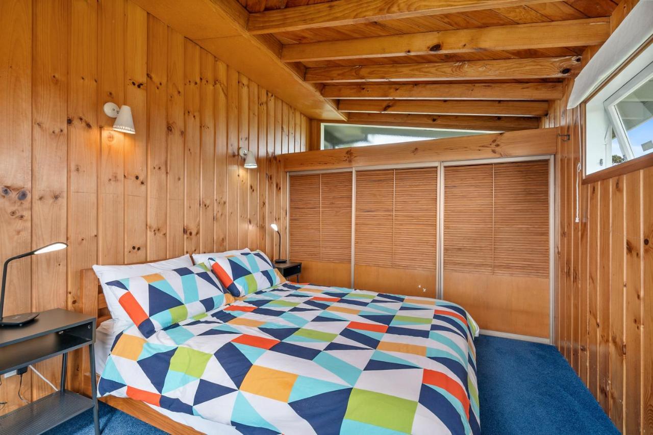 Queenie - Waikanae Beach Holiday Home Dış mekan fotoğraf